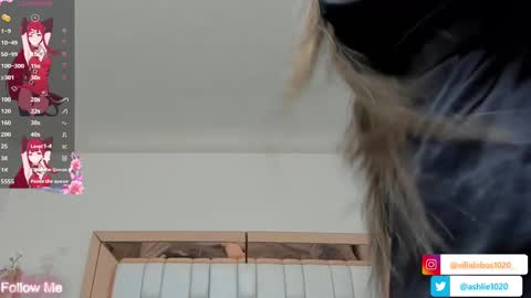 Mia Villalobos online show from February 22, 2025, 3:36 pm