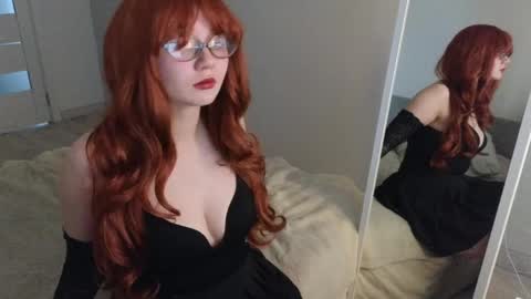 Mia online show from May 27, 2026, 11:40 am
