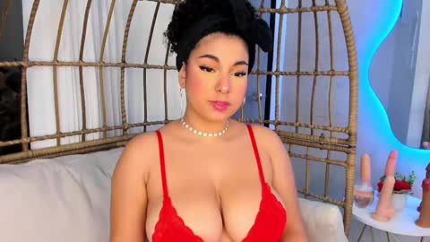 Snapshot of miawoderfull chatting on February 22, 2025, 3:23 am Mia online show from February 22, 2025, 3:23 am