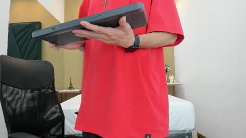 Snapshot of michaeel_blue chatting on March 13, 2026, 7:53 pm Michael online show from March 13, 2026, 7:53 pm