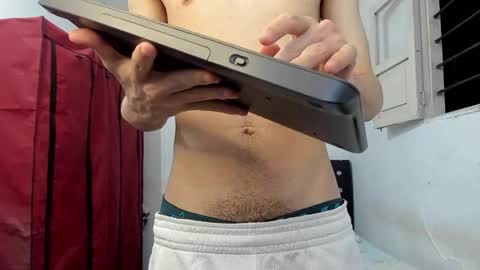 michael_david0528 online show from June 4, 2026, 2:39 am