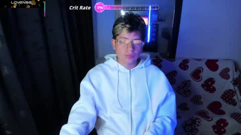 michael independent model  online show from April 16, 2026, 10:45 pm