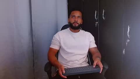 maximo online show from February 8, 2026, 3:21 am