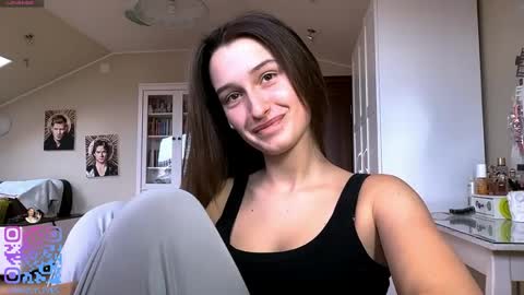 Emily online show from April 1, 2026, 2:14 pm