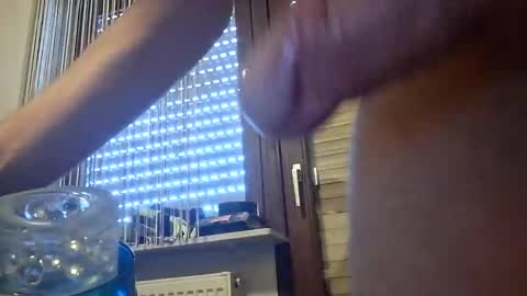 michaelbaden online show from April 8, 2026, 10:26 am