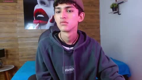 michaelkoiv online show from November 27, 2025, 12:18 pm