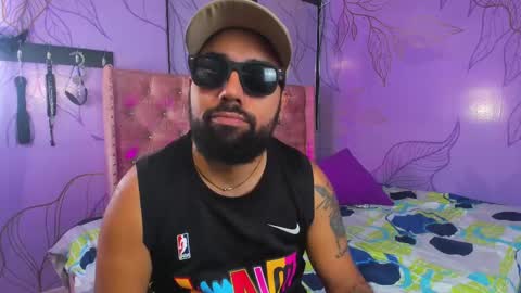 Snapshot of michaell_twink chatting on February 12, 2025, 7:02 am Michaell online show from February 12, 2025, 7:02 am