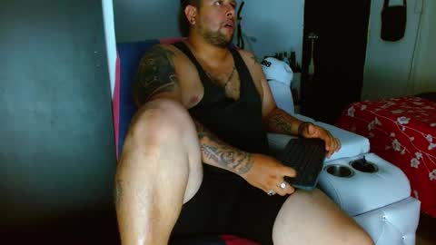 Snapshot of michell_myers chatting on February 18, 2025, 11:08 pm michell_myers online show from February 18, 2025, 11:08 pm