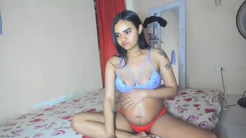 Snapshot of michell_smiths chatting on April 18, 2026, 1:20 am michell_smiths online show from April 18, 2026, 1:20 am