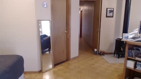 Michelle online show from February 22, 2025, 3:47 pm