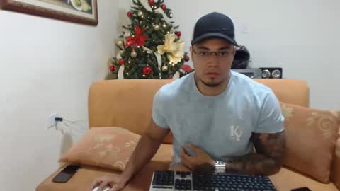 Snapshot of michelle_allen0104 chatting on December 8, 2024, 8:51 am michelle_allen0104 online show from December 8, 2024, 8:51 am