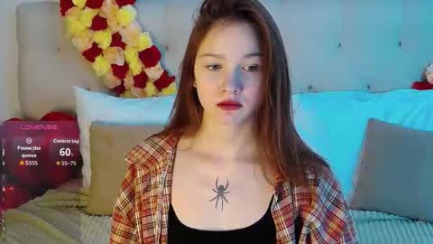 Snapshot of michelle_roux chatting on February 15, 2026, 8:05 pm Michelle online show from February 15, 2026, 8:05 pm