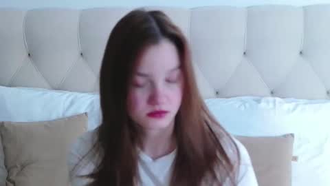 Snapshot of michelle_roux chatting on March 3, 2026, 10:26 pm Michelle online show from March 3, 2026, 10:26 pm