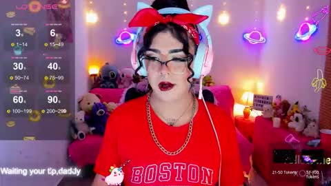   online show from November 4, 2025, 3:38 am