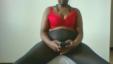 Snapshot of michellevice chatting on September 24, 2025, 12:52 pm michellevice online show from September 24, 2025, 12:52 pm