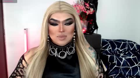 Michelle online show from November 16, 2025, 6:08 am