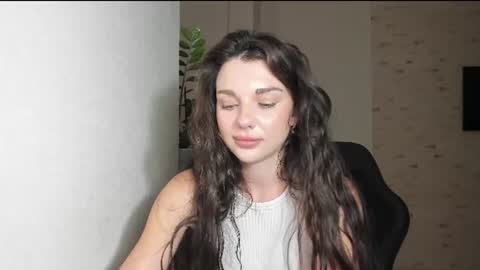 Snapshot of michelliibeautiful chatting on June 20, 2026, 4:43 pm Michellee online show from June 20, 2026, 4:43 pm