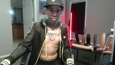 Snapshot of michigan9000 chatting on November 17, 2025, 12:49 am michigan9000 online show from November 17, 2025, 12:49 am