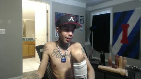 Snapshot of michigan9000 chatting on April 1, 2026, 3:20 pm michigan9000 online show from April 1, 2026, 3:20 pm