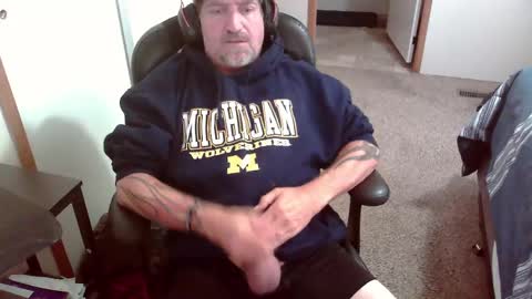 TattedInDetroit online show from October 20, 2025, 3:12 pm