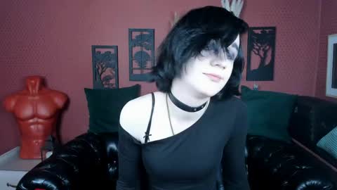 Micke online show from April 21, 2026, 9:04 am