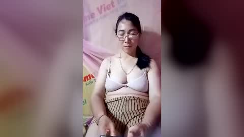 Snapshot of mickye00 chatting on June 15, 2026, 2:41 pm Miky online show from June 15, 2026, 2:41 pm