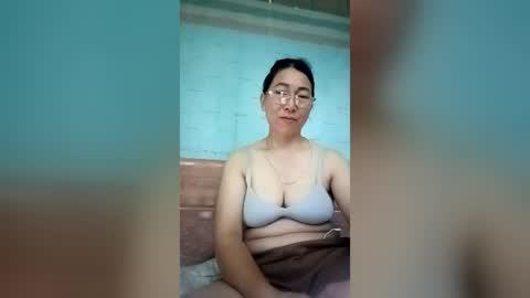 Snapshot of mickye00 chatting on July 3, 2026, 7:37 am Miky online show from July 3, 2026, 7:37 am