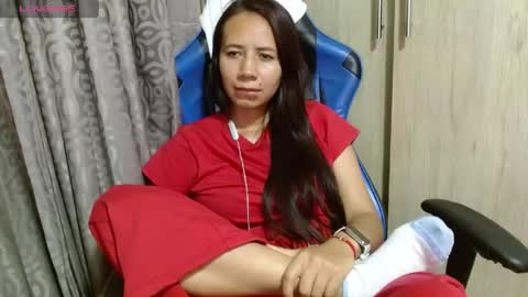 Snapshot of miculohot chatting on April 21, 2026, 1:42 am vanesa sexy online show from April 21, 2026, 1:42 am
