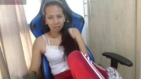 Snapshot of miculohot chatting on May 5, 2026, 12:13 pm vanesa sexy online show from May 5, 2026, 12:13 pm