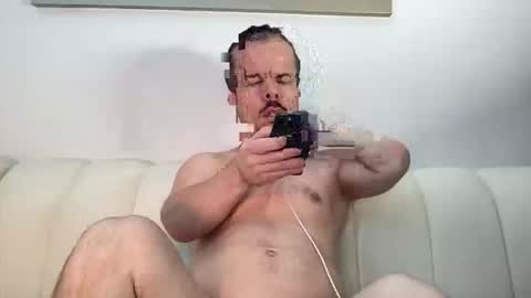 Snapshot of midgettripod1 chatting on October 6, 2025, 11:46 pm Aaron online show from October 6, 2025, 11:46 pm