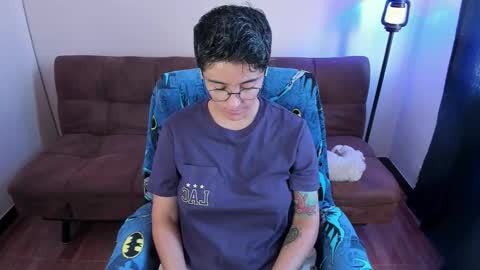 Blue online show from January 7, 2026, 3:36 pm