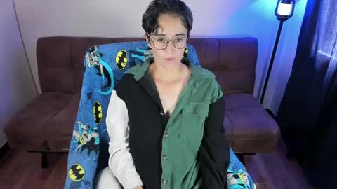 Snapshot of midnight07_ chatting on April 30, 2026, 3:29 pm Blue online show from April 30, 2026, 3:29 pm