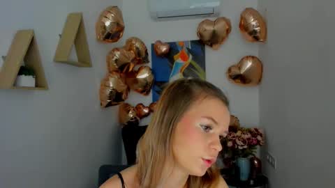 Snapshot of midnighteaura chatting on February 12, 2026, 11:16 am midnighteaura online show from February 12, 2026, 11:16 am