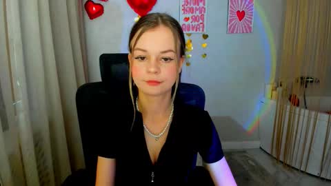 Snapshot of midnighteaura chatting on February 17, 2026, 10:45 am midnighteaura online show from February 17, 2026, 10:45 am