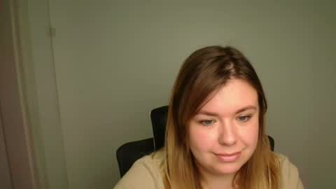 Mariana online show from October 24, 2025, 11:50 am