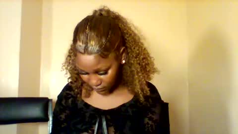 Snapshot of midnightt_tease chatting on November 9, 2025, 5:55 pm midnightt_tease online show from November 9, 2025, 5:55 pm