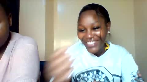 Snapshot of midnightt_tease chatting on December 2, 2025, 5:19 pm midnightt_tease online show from December 2, 2025, 5:19 pm