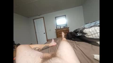 midwestbrojerk90 online show from December 4, 2025, 2:54 am