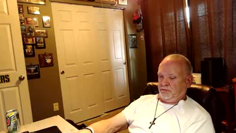 midwestdad09 online show from October 25, 2025, 6:13 pm