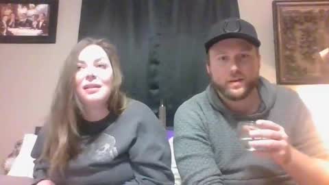 Snapshot of midwestlovers1990 chatting on November 10, 2025, 3:49 am midwestlovers1990 online show from November 10, 2025, 3:49 am