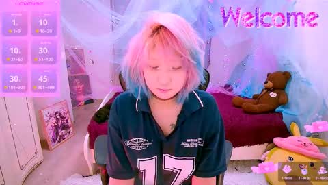 Snapshot of miekolu chatting on November 20, 2025, 1:55 pm Miekolun online show from November 20, 2025, 1:55 pm