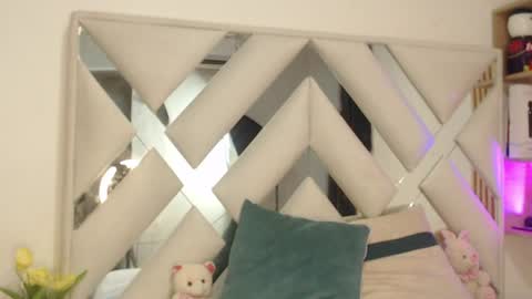Snapshot of miel_alisha chatting on July 2, 2026, 12:33 pm miel online show from July 2, 2026, 12:33 pm