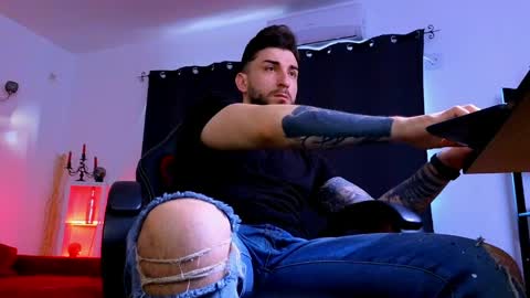 MightyAaron online show from April 14, 2026, 4:40 am