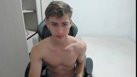 Miguel Hernandez online show from November 15, 2025, 8:22 am