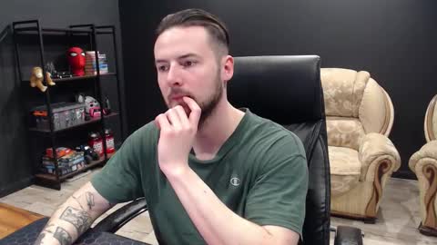 Misha Winchester online show from February 17, 2026, 9:39 am