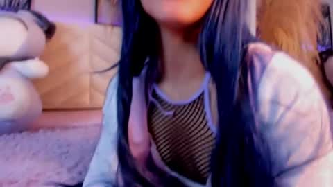 Snapshot of miia__baker chatting on January 18, 2025, 12:26 pm online show from January 18, 2025, 12:26 pm