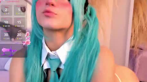 Snapshot of miia__baker chatting on January 19, 2025, 12:17 pm online show from January 19, 2025, 12:17 pm