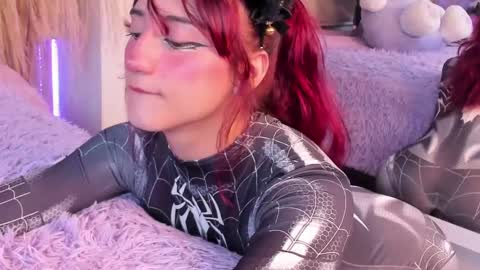Snapshot of miia__baker chatting on February 9, 2025, 12:08 pm online show from February 9, 2025, 12:08 pm