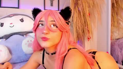 Snapshot of miia__baker chatting on February 16, 2025, 12:54 pm online show from February 16, 2025, 12:54 pm