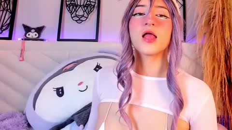 Snapshot of miia__baker chatting on February 22, 2025, 12:08 pm online show from February 22, 2025, 12:08 pm